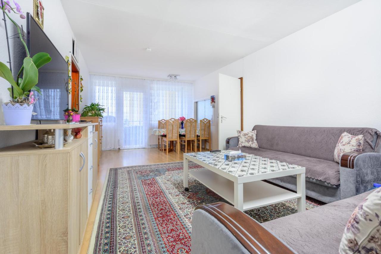 Anyroomdirect Private Apartments In Laatzen Near Hannover Exhibition Room Agency Kültér fotó
