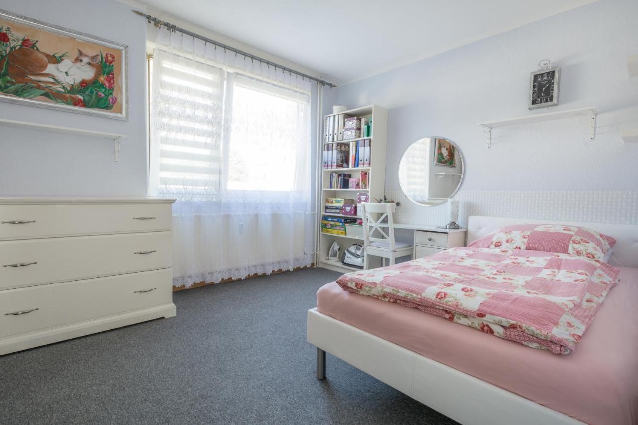 Anyroomdirect Private Apartments In Laatzen Near Hannover Exhibition Room Agency Kültér fotó