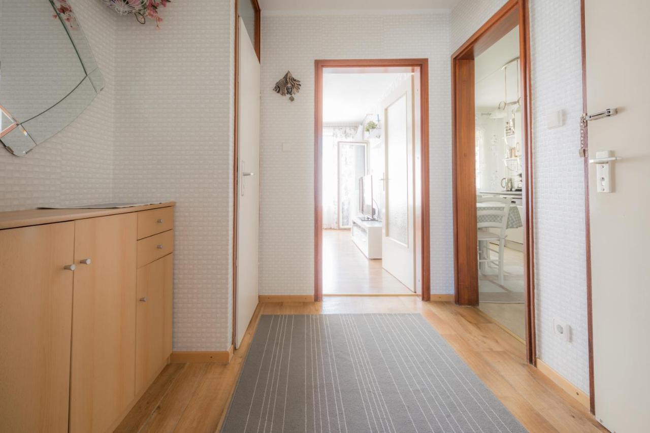 Anyroomdirect Private Apartments In Laatzen Near Hannover Exhibition Room Agency Kültér fotó